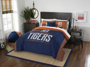 Tigers OFFICIAL Major League Baseball, Bedding, "Grand Slam" Full/Queen Printed Comforter (86"x 86") & 2 Shams (24"x 30") Set by The Northwest Company